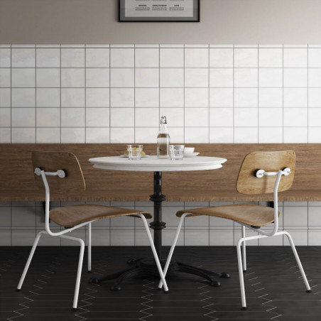 carrelage-mural-uni-blanc-15x15-brillant-Evolution-blanco-au-mur-d-une-cuisine