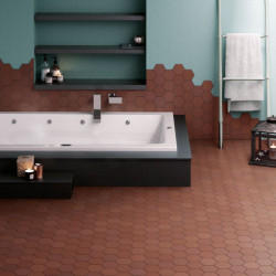 salle-de-bains-carrelage-hexagonal-tomette-marron-terre-cuite-116x101-mm