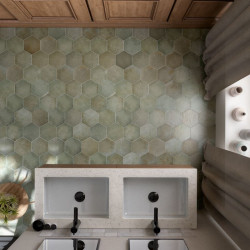 sol-salle-de-bain-carrelage-hexagonal-tomette-heritage-vert-jungle-175x200
