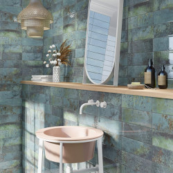 faience-murale-salle-de-bains-effet-zellige-10x30-vert-effet-metal-bellagio-smeraldo