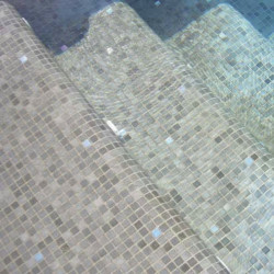 carrelage-piscine-emaux-de-verre-25x25-mm-gris-nuage-4001